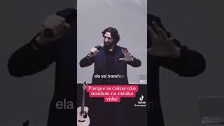 Quem tem ouvido ouça o que o Espírito Santo diz as igrejas ￼