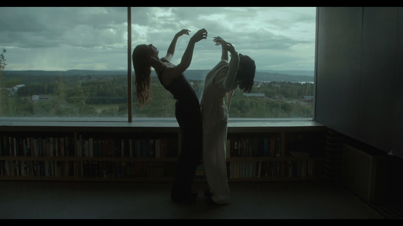 ELISABETH STRAY PEDERSEN AW21 VIDEO PRESENTATION