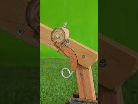 Hamdcraft a new mechanism wooden slingshot#woodscraft #woodworking #wooddesigner #classicwood #