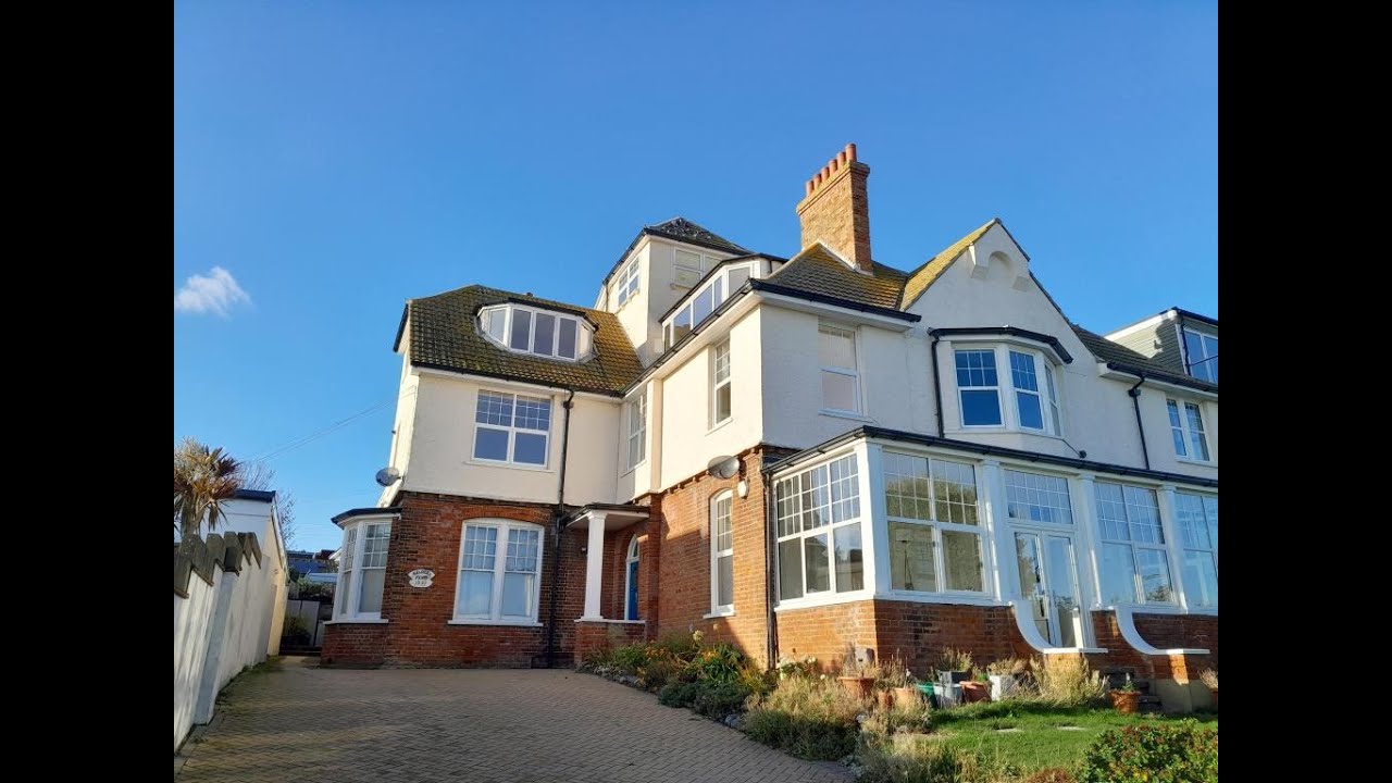 Flat 4, Naldera, Cliff Promenade, Broadstairs, Kent, CT10 3QY