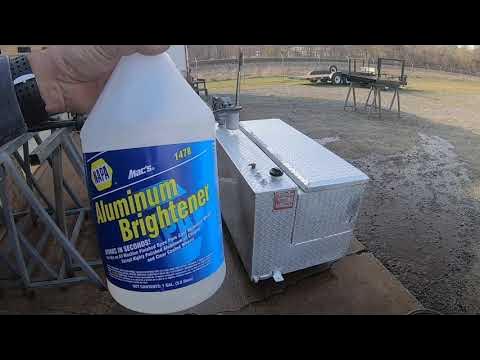 BOSH CHEMICAL Aluma Bright, Aluminum Cleaner and Brightener, 1 Gallon  Concentrate