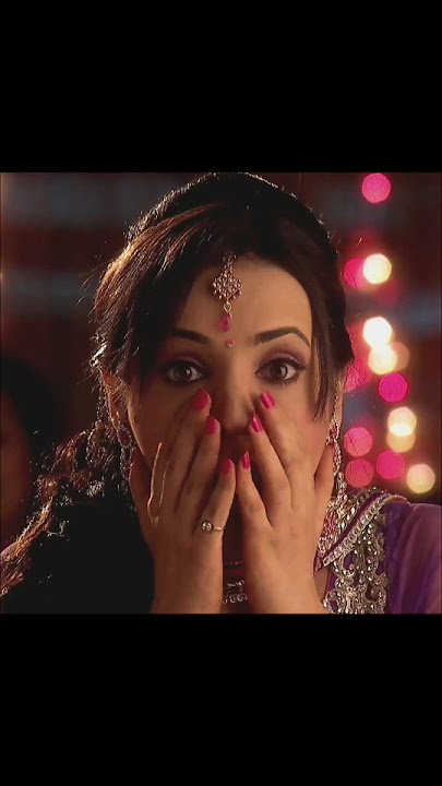 Khushi k Ishq Mein.. 🤭😘. #arnavandkhushi #ipkknd #funny #bollywood #hotstar #barunsobti #sanayairani
