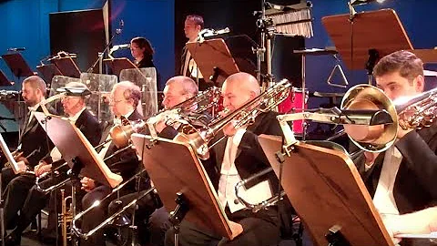 LYELL CRESSWELL: Concerto for Piano and Orchestra