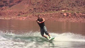 Wakeboarding Tricks: Scarecrow Method Grab