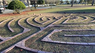 How To Build A 7 Circuit Chartres Brick Turf Labyrinth / Troop 225 Eagle Project