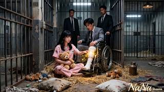 人人嘲笑瘸腿霸總娶了瘋女人,殊不知瘋女竟是隱世神醫,一針讓總裁重獲行走能力,從此冷面霸總化身粘人精!#她的马甲数不清 #短劇推薦 #熱門短劇 #drama