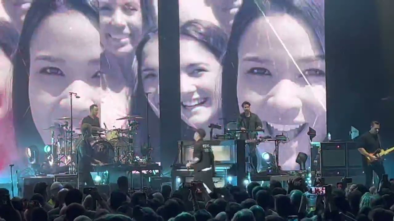 One Republic- Good Life - Live London 2022