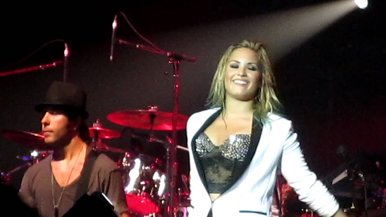 Demi Lovato Together Susquehanna Bank Center Camden New Jersey