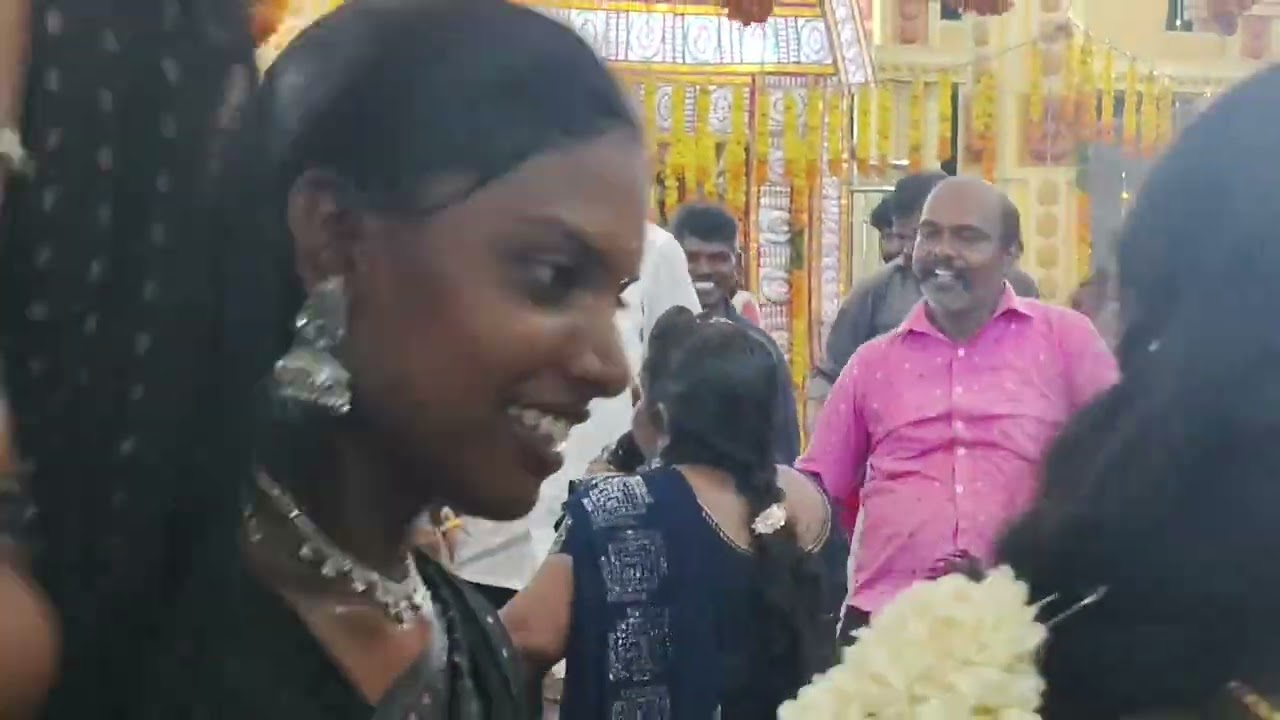 இது வரைக்கும் யாரும் இப்படி கும்மி பாட்டு பாடியது இல்லை,9994990473