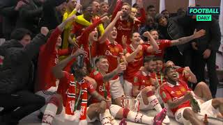 Manchester United Players Dressing Room CELEBRATIONS! #manutd