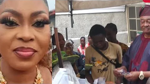 SEE HOW VETERAN ACTORJIDE KOSOKO SUPRISE EVERYONE WITH EYO MASQUERADE@ SOLA KOSOKO NAMING CEREMONY