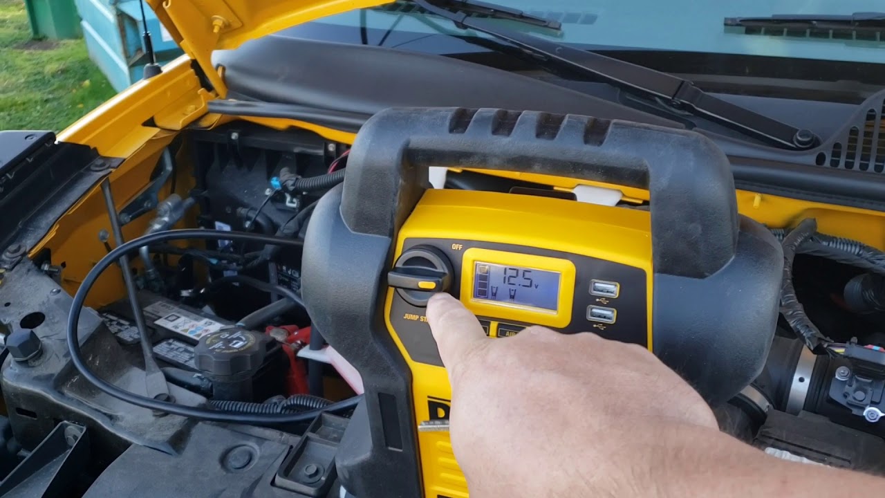 Dewalt Jump Pack Starts A Dead Bus Youtube