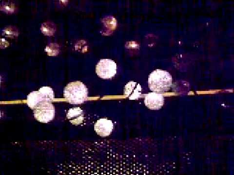 Schöne Idee zur Deckengestaltung in Restaurant. - YouTube