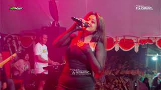 Bintang Pentas  Nindi Ayunda  Exis  Fantastis