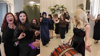 Tanimadiğim Bi̇ri̇ni̇n￼ Düğününe Gi̇tti̇m 2 (Davul Çaldım)