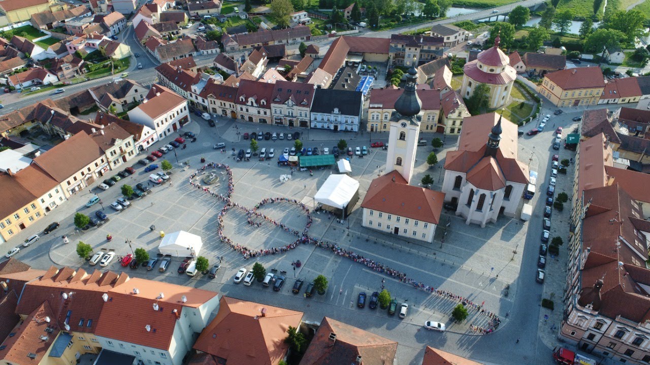 Bach TV pondělí 18.5.2020 od 18.00 - host Mgr. Jan Rada (učitel ZUŠ)