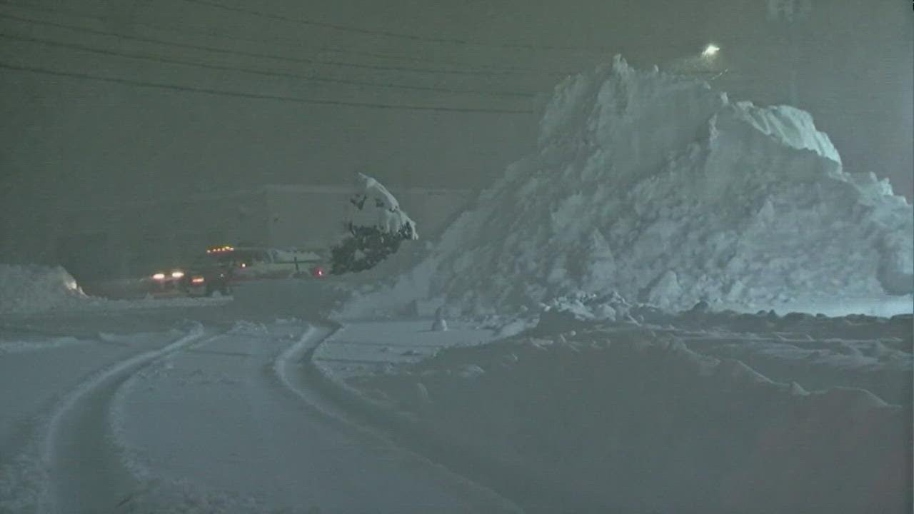 Buffalo lake effect snow: Latest updates and forecast - YouTube