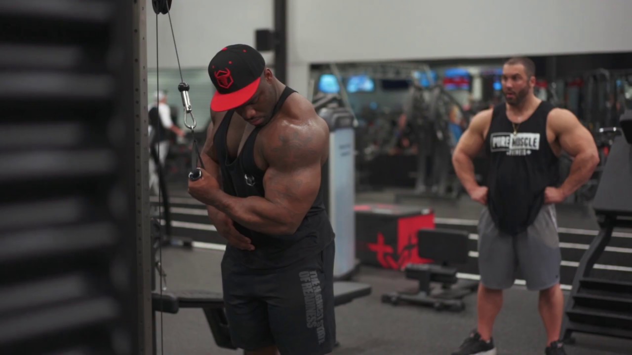 Noah & Quinton Train Arms at Pure Muscle and Fitness