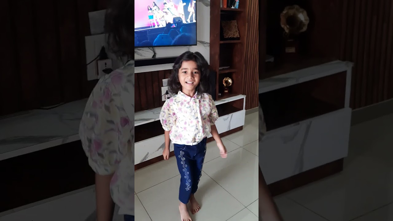 dancing on my favorite song 🎵  @copycatprincess6267