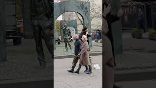 Пилигримы (Иосиф Бродский). Арбат. Москва.