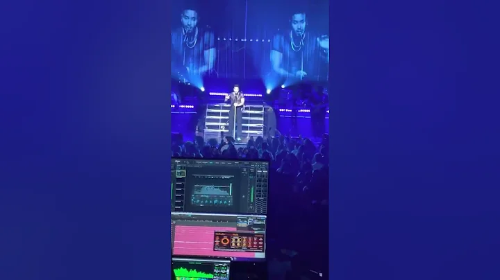 Prince Royce performing Extraordinary  at the Dar ...