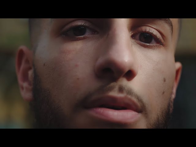 在 YouTube 上觀看「JXMESC - AWE (Official Music Video)」