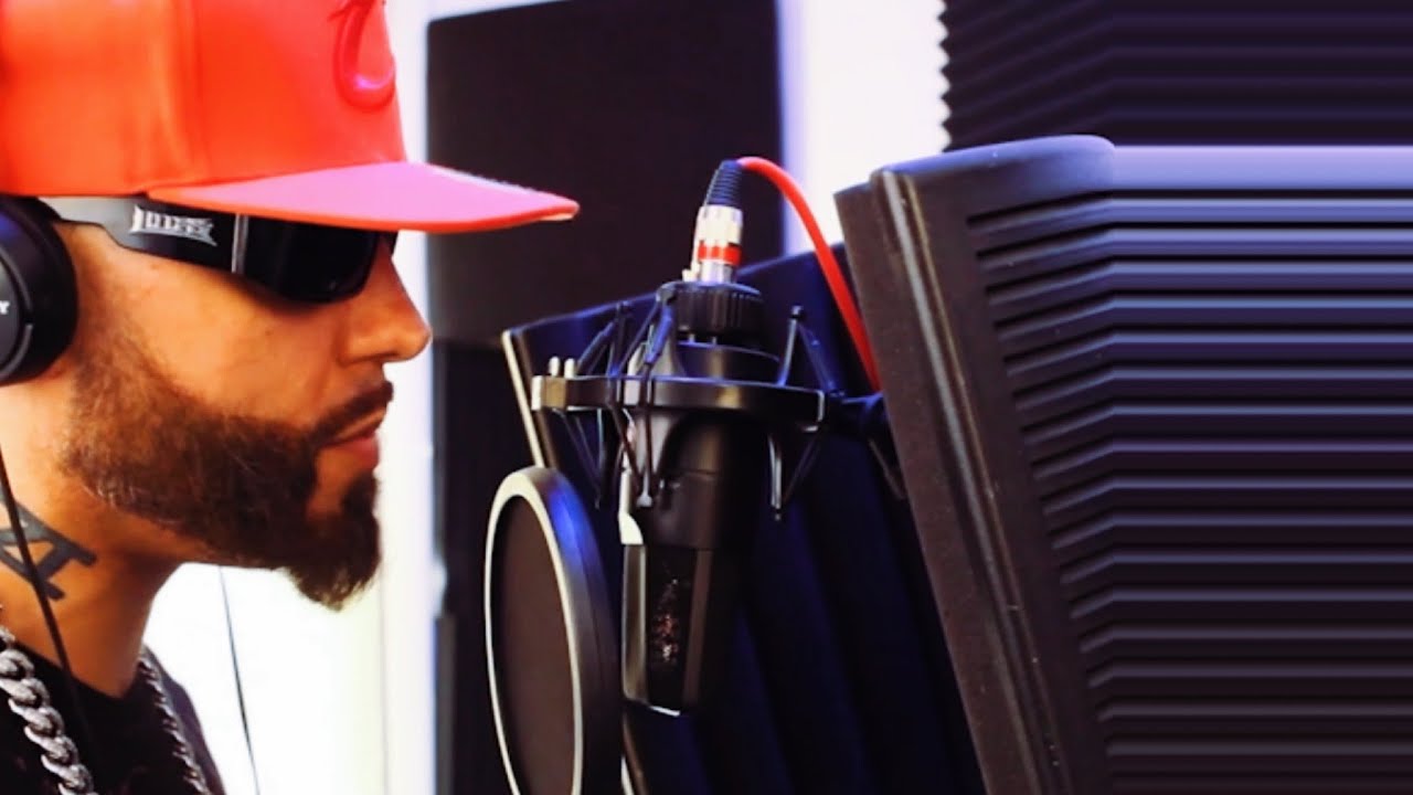 Twilight (feat:Half-A-Dozen)