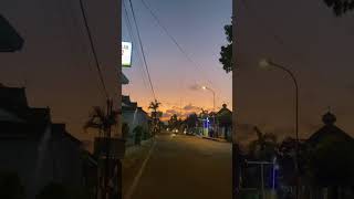 Langit Berwarna Orange langit senja senjaindah short shorts shortfeed viral