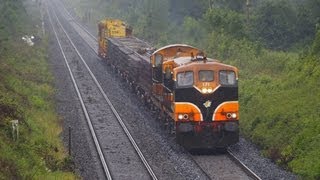 171 & 134 On Portlaoise-Navan Pwd Train North Of Portarlington 20-July-2007