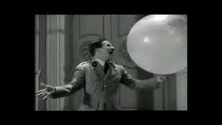 Charlie Chaplin - Danse du globe (Le Dictateur, Prélude de lActe I de lopéra Lohengrin de Wagner)