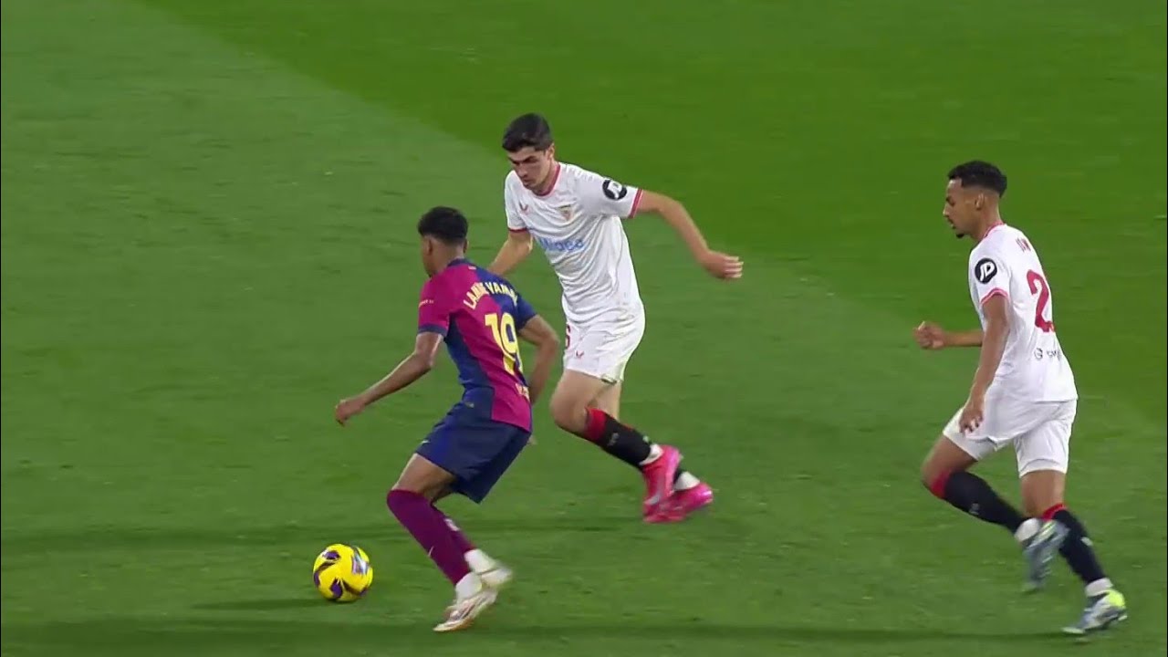 Lamine Yamal Jaw Dropping Dribbling 🔥