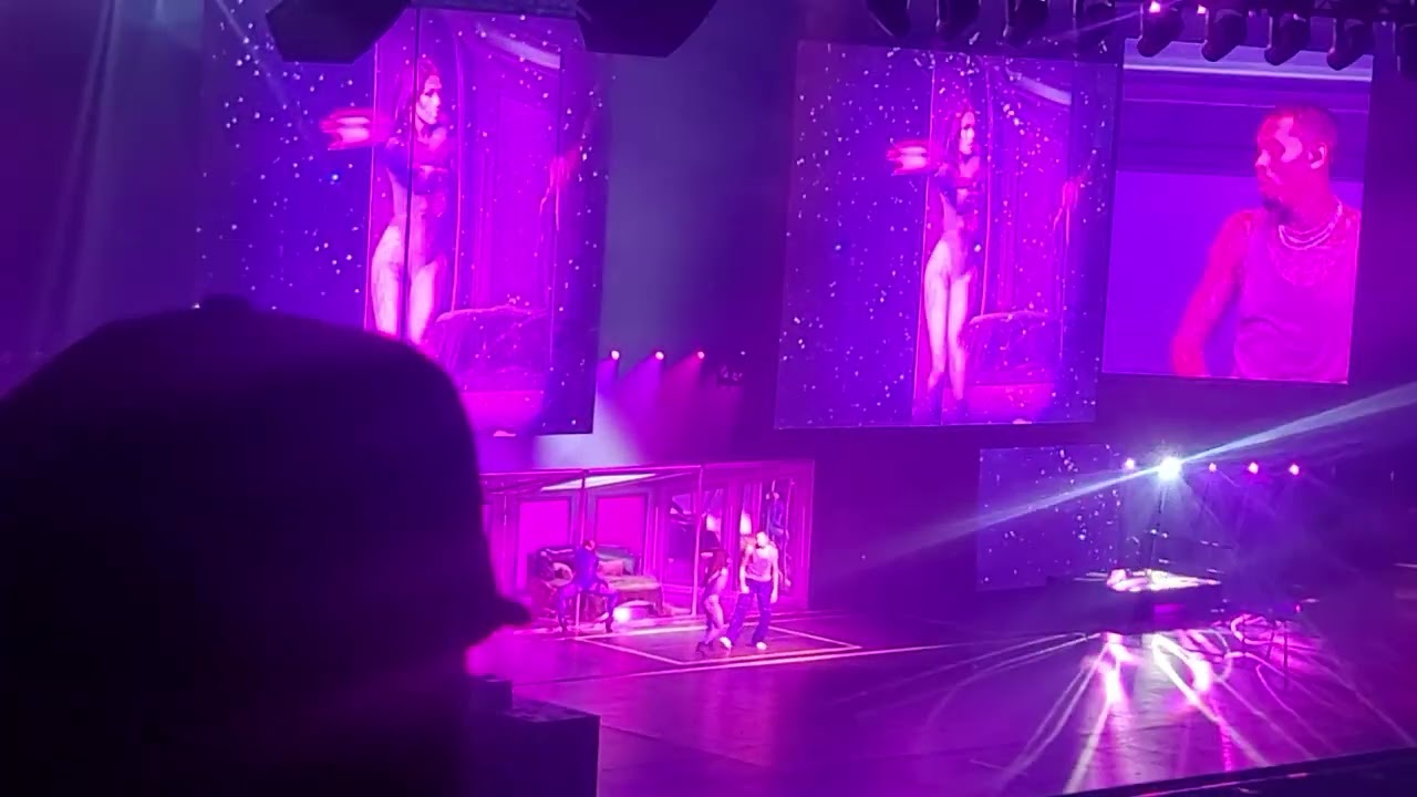 Chris Brown - Feel Something