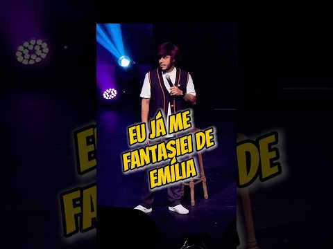 Já fui para escola FANTASIADA DE EMÍLIA