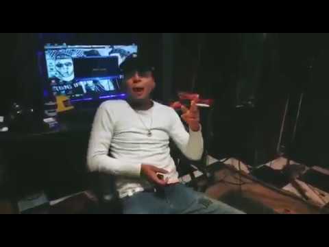 انتظروا مهرجان شاب كان ميسوا الحال غناء و توزيع ابو الشوق من داخل استديو فوكس بين استار