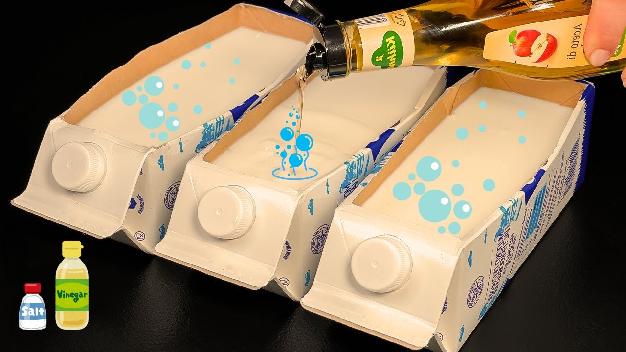 Vinegar and milk! Homemade cheese in 10 minutes! Recipe from my Italian grandma.