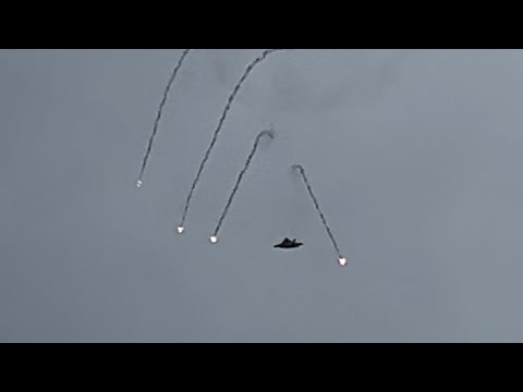 USAF F-22 Raptor Demo Fort Lauderdale Air Show 2025
