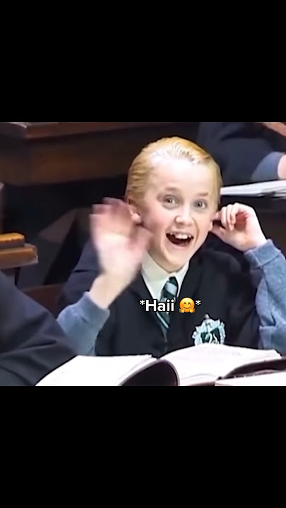 Tom Felton behind the scenes of Harry Potter 😝 inspiration from @Kylie_Malfoy ❤️#dracomalfoy #fyp