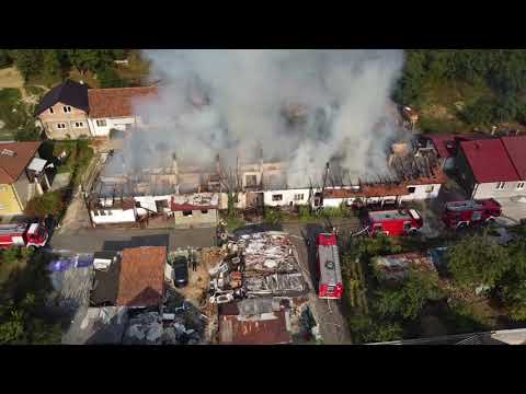 Vatra u Buća Potoku "progutala" cijeli stambeni kompleks, pogledajte snimak iz zraka