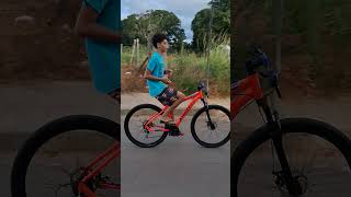 DESAFIO: QUEM AGUENTA MAIS NO ROLÊ DE BIKE?#like #automobile #youtubeshorts #money #mtb #video #like
