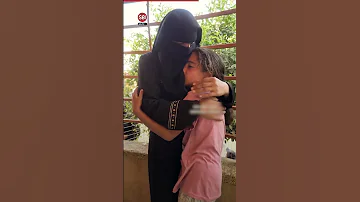 مع السلامة يا عمري مشهد مؤثر لطفلة مكلومة تودع والدهاالمادةالوقت 