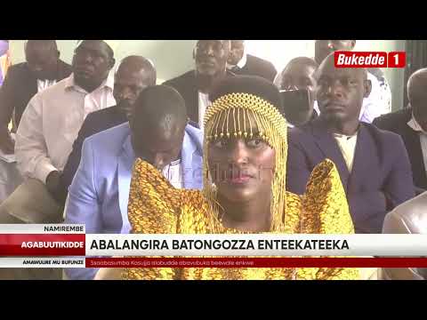 Agabuutikidde Okuddaabiriza amasiro n'embiri Abalangira n'Bambejja baakusooka kufuna biwandiiko by