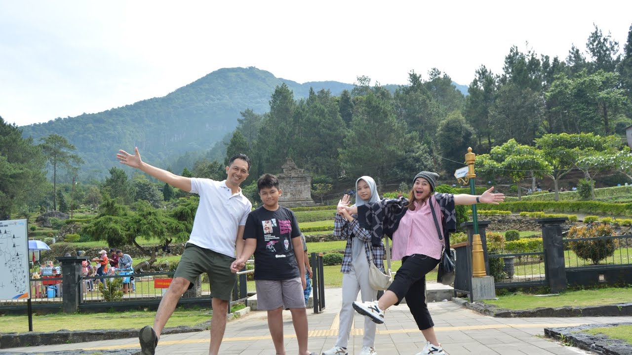 Baru, Review Candi Gedong Songo 2025: Wisata Keluarga Adem, Parkir Murah, Fotografer Ibu-Ibu Pro