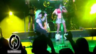 ALEJANDRA GUZMAN Y MODERATTO-GüERA EN GIBSON L.A.