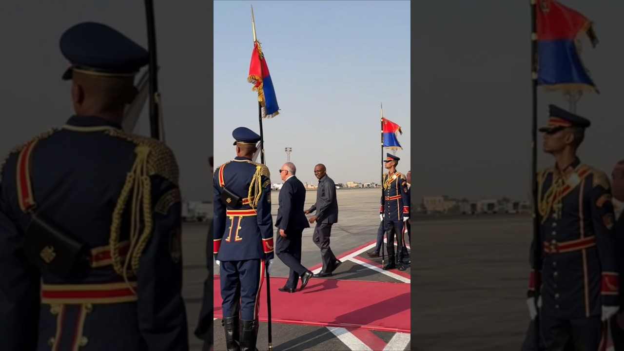 President Museveni ARRIVES IN CAIRO 