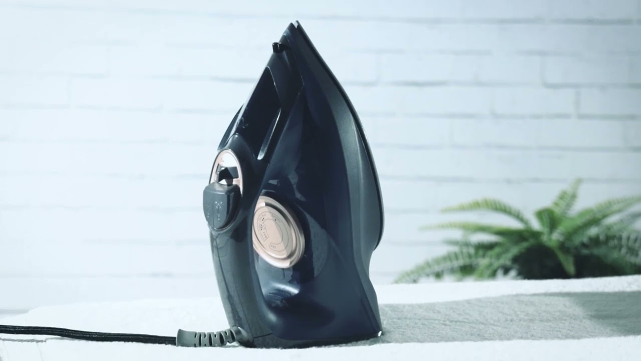 Geepas Gs17791 Ceramic Steam Iron – 2000–2400w, Spray, Steam Burst