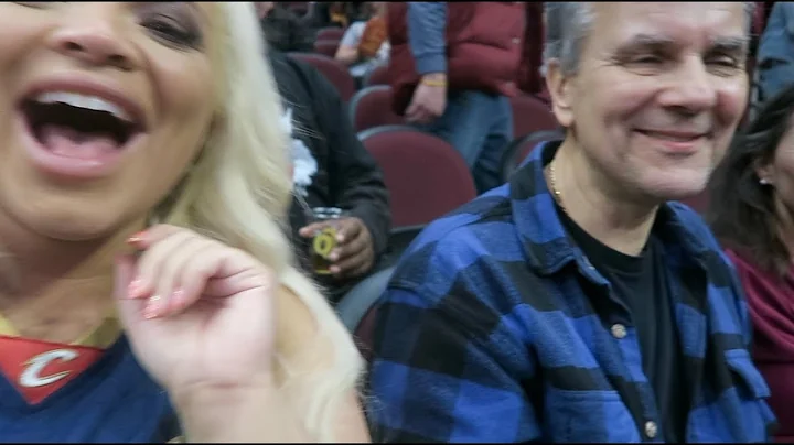 SURPRISING MY DAD WITH COURTSIDE TICKETS! (CLEVELA...