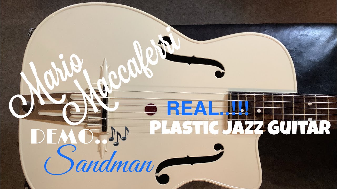 Maccaferri The REAL..! Plastic Guitar..🎶