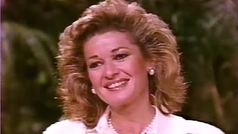 Stephanie Beacham Interview [1986]