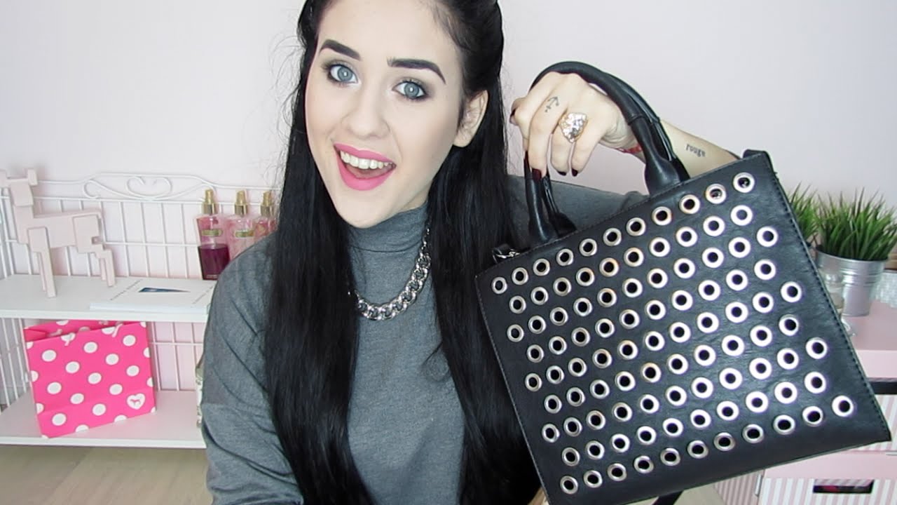 WHAT'S IN MY BAG 2015 | cleotoms