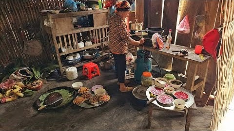 Bữa cơm toàn món ngon nhà ông bà thầy thuốc khởi công cầu khuổi Bốc. Nguyễn Tất Thắng